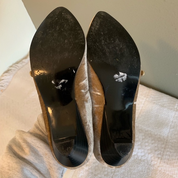 Gold Velour Flats - Picture 5 of 6